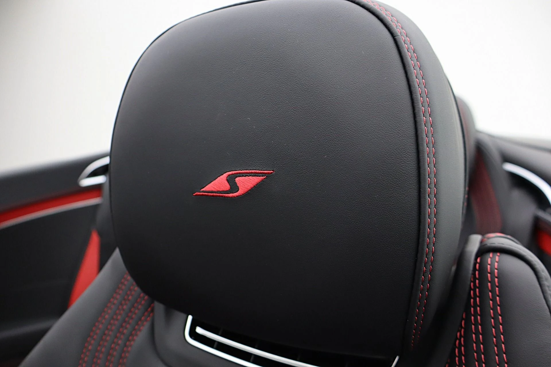 mph034_3058109167_New_2026_Bentley_Continental_8d94d463d1