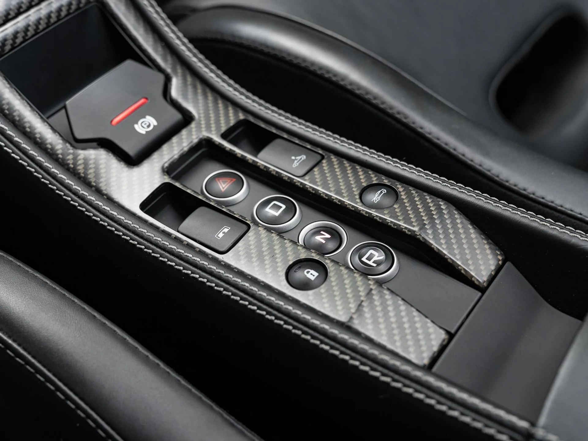 mph034_3071879296_Used_2016_Mc_Laren_675_LT_2dr_Conv_Spider_1755119251_59363fe68f