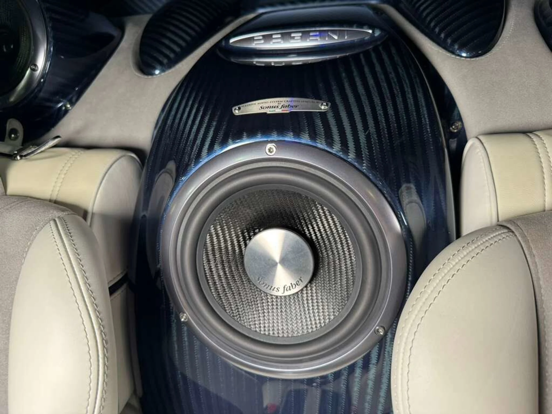 mph034_3072589928_48fd384a84bd18e2d343a7191d4ad49d_eb6a701c9f