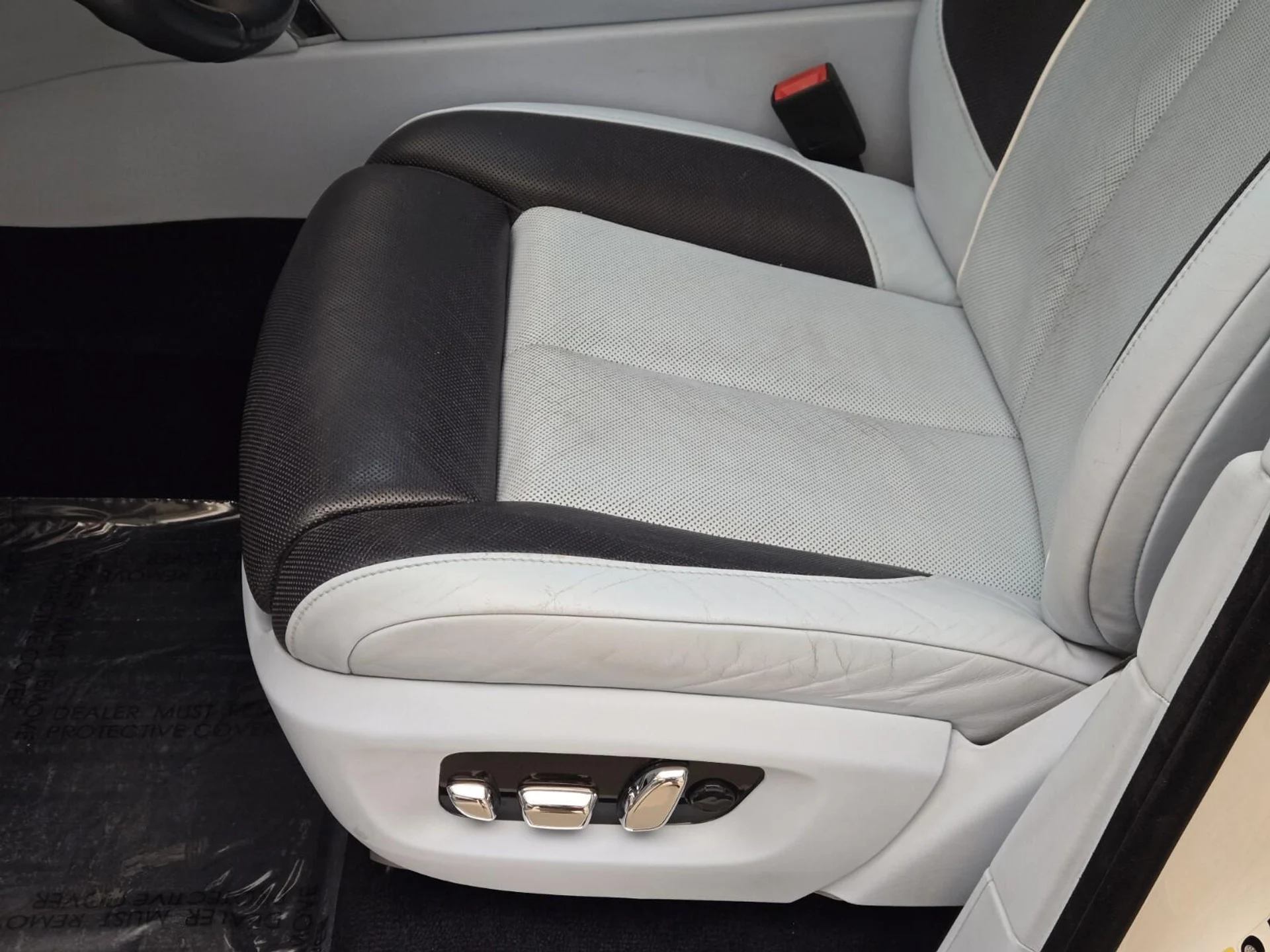 mph034_3072930575_Used_2019_Rolls_Royce_Cullinan_1762329196_4ead271c03