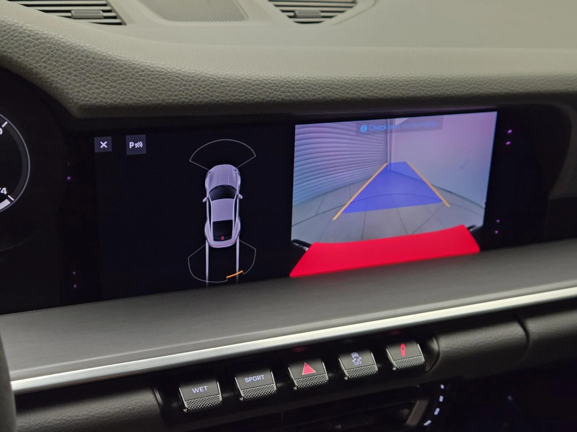 mph034_3074147396_Used_2020_Porsche_911_1770705464_4bf3364ea0