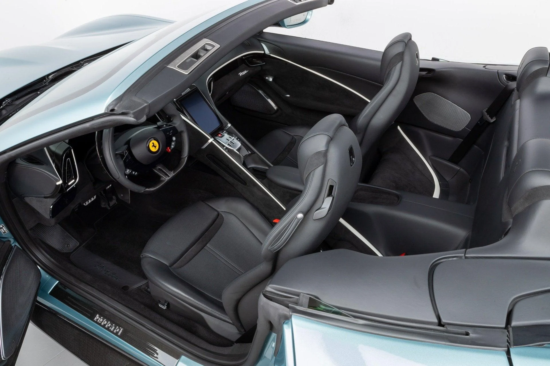 mph034_3078714688_Used_2024_Ferrari_Roma_Spider_1777382682_6c2b4780d2