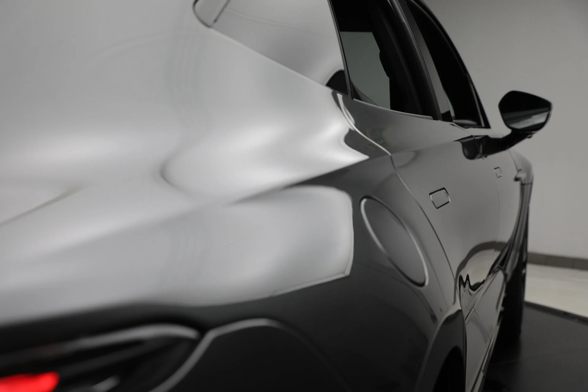 mph034_3082121140_New_2025_Aston_Martin_DBX_707_274d4d702b