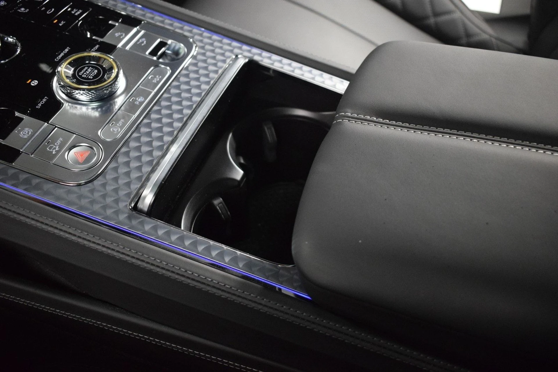 mph034_3103945343_a38c57e92e9bc53a55336e9bcffb76d7x_7841059207