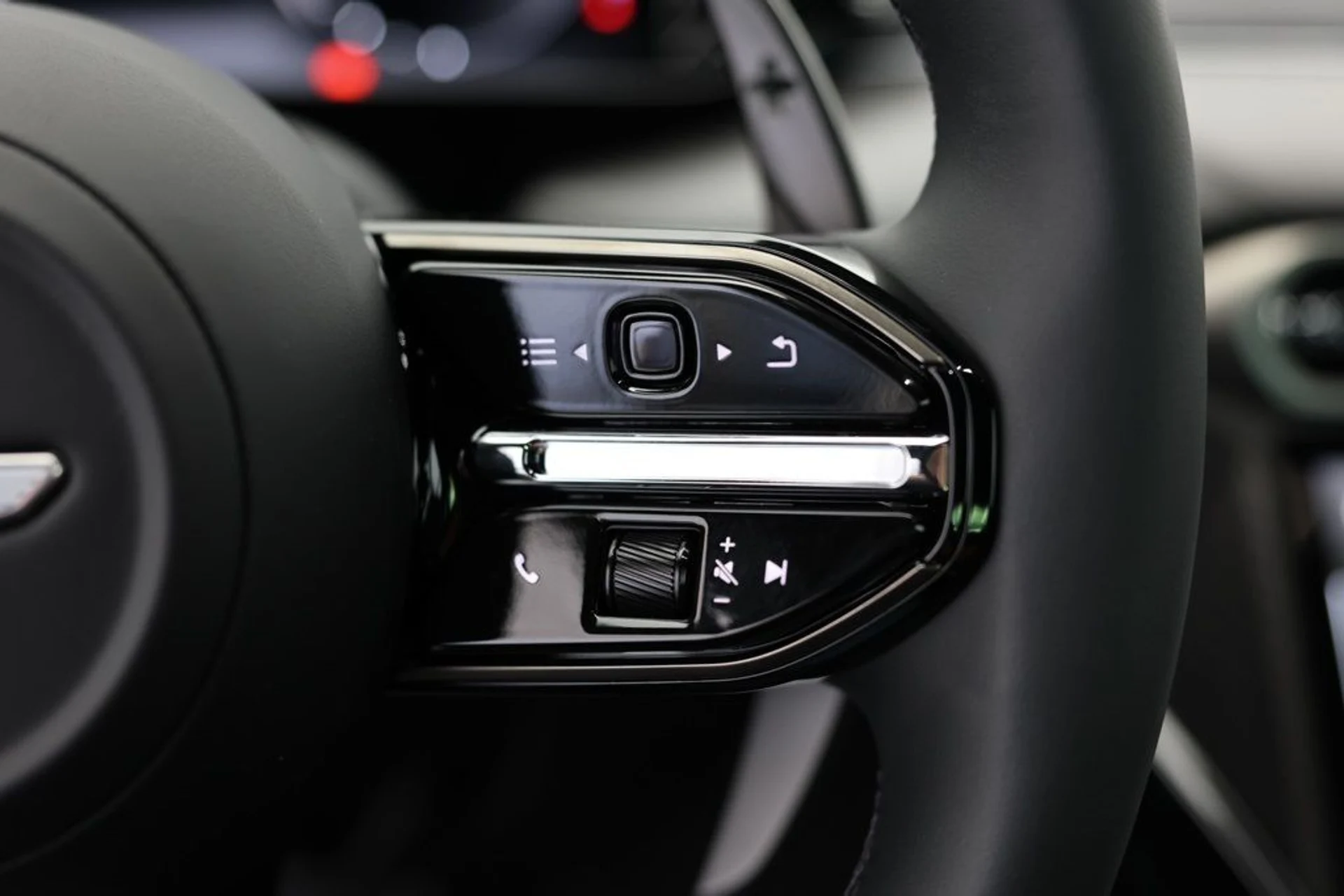 mph034_3104430588_2h2ksnk86ptrfavafgr1ar3mobca_10c3100a22