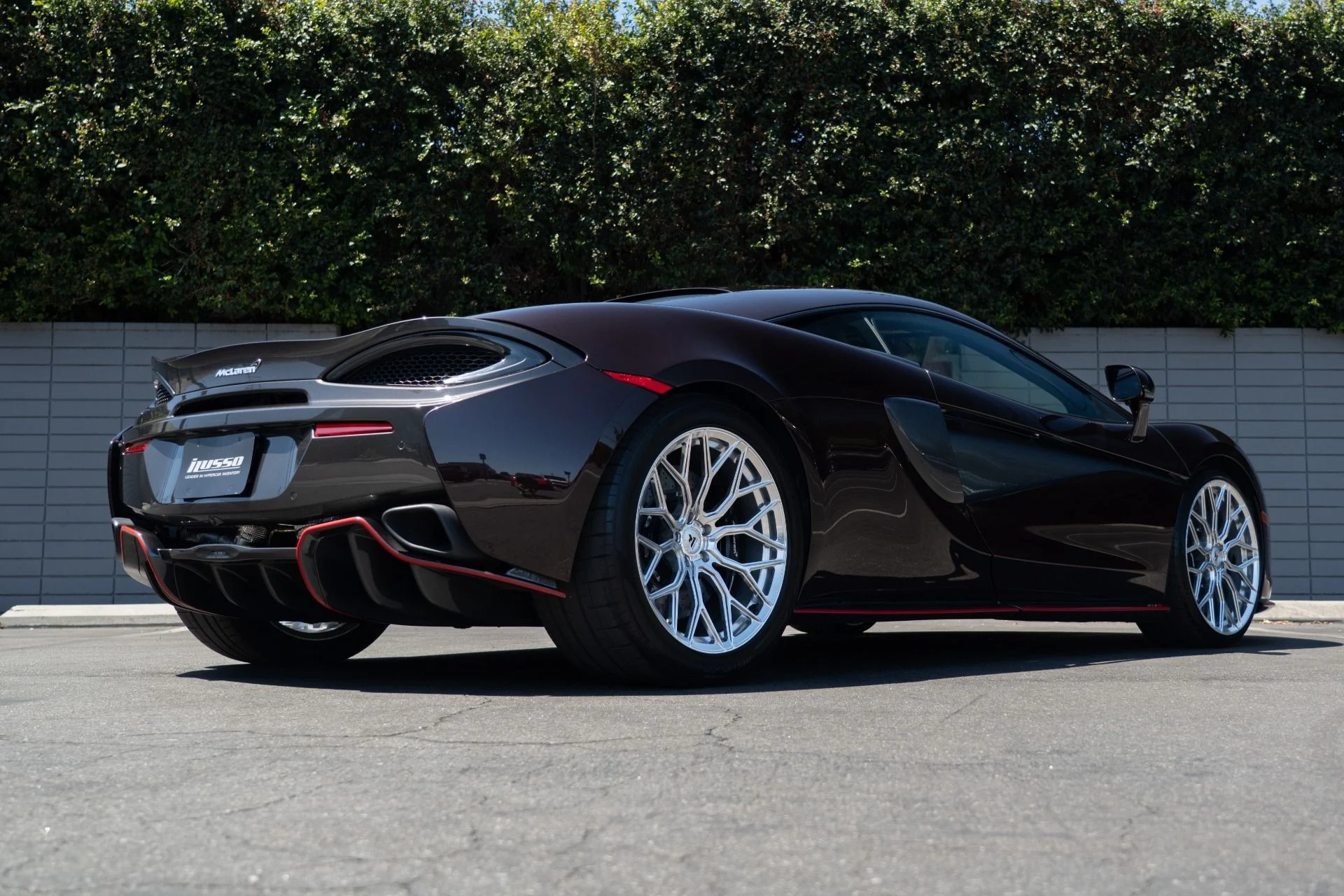 mph034_3107061098_Used_2016_Mc_Laren_570_S_1757091575_fed2049987