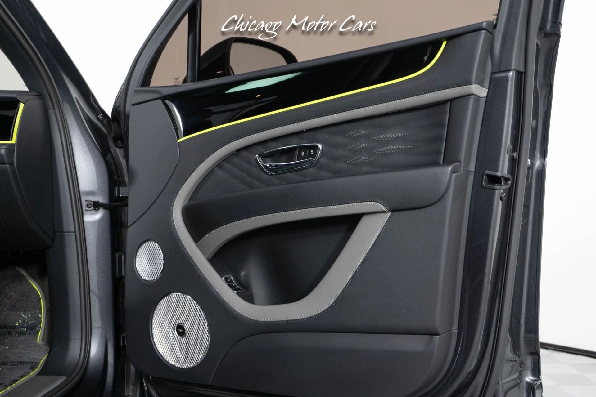 mph034_3112018306_13453_p35_l_d1563de290