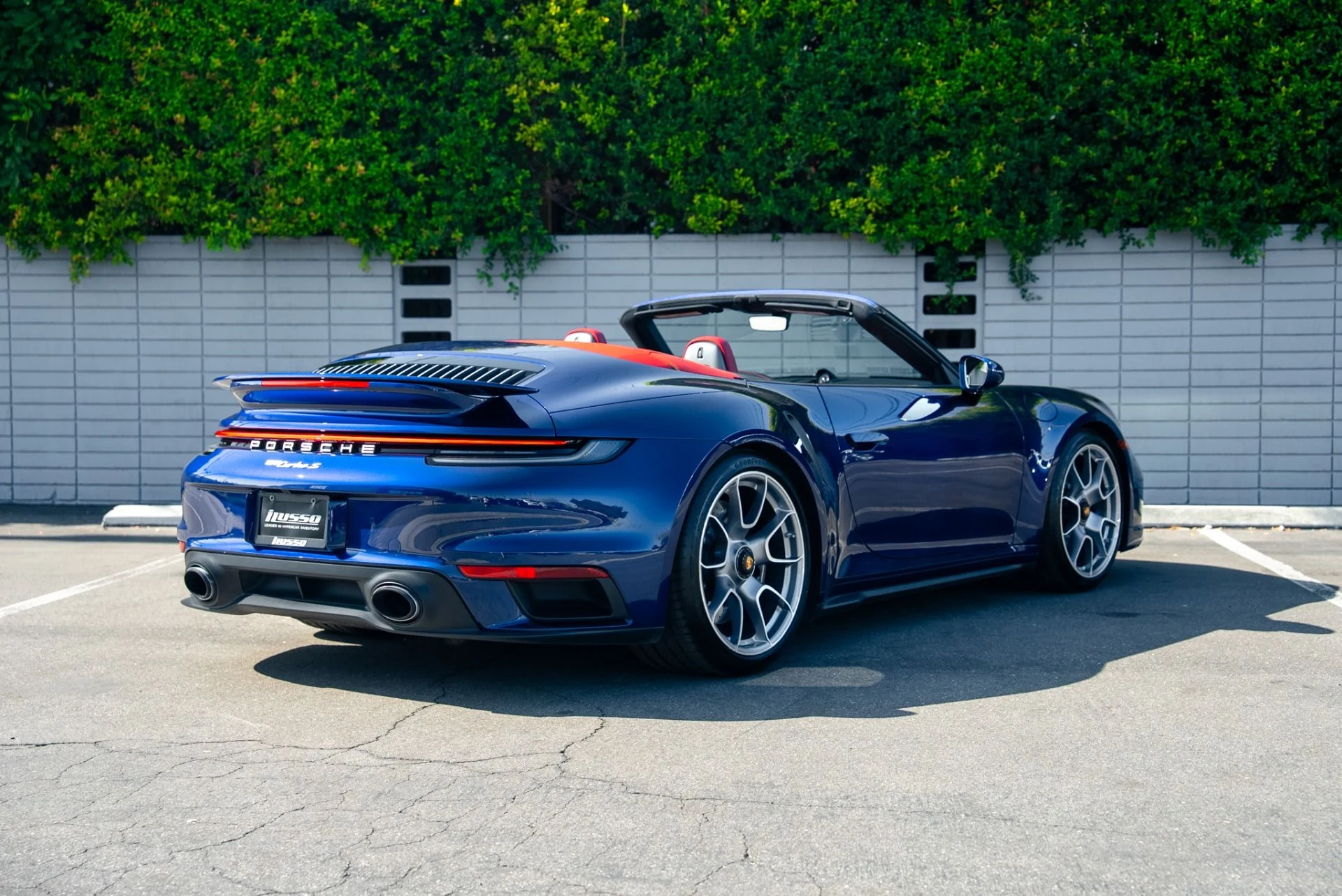 mph034_3117161239_Used_2024_Porsche_911_Turbo_S_Turbo_S_1762547023_32f19e1d1a