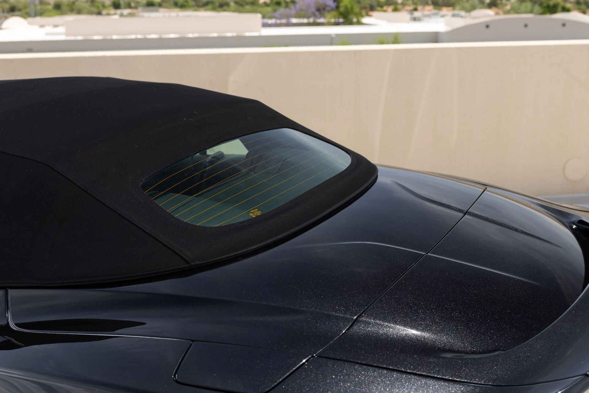 mph034_3131989051_Used_2015_Aston_Martin_Vanquish_Volante_1776978035_864127bc99