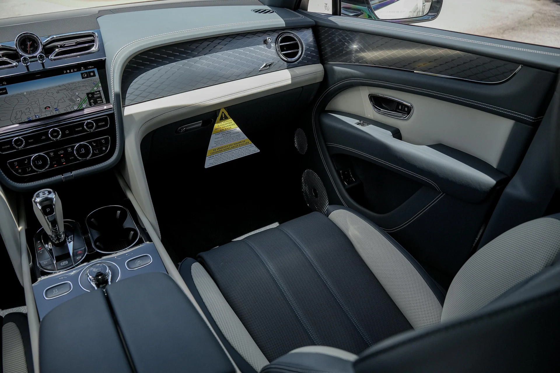 mph034_3143959122_Hi_Tech_Luxury_Imports_LLC_SJAAT_2_ZV_3_SC_030389_image_34_0d0c4496e0