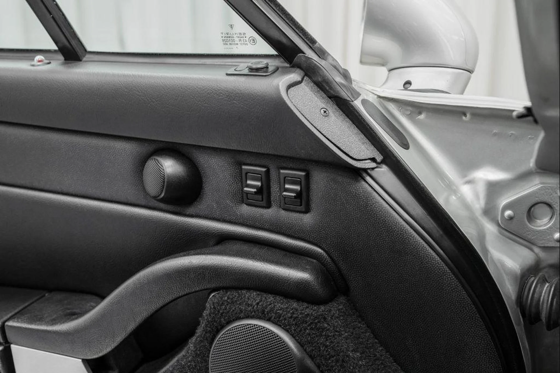 mph034_3170364193_qocpl_Gj9s_U_Ne5s_Kz6_DXBU_0mvqeg_bdfe2593a5