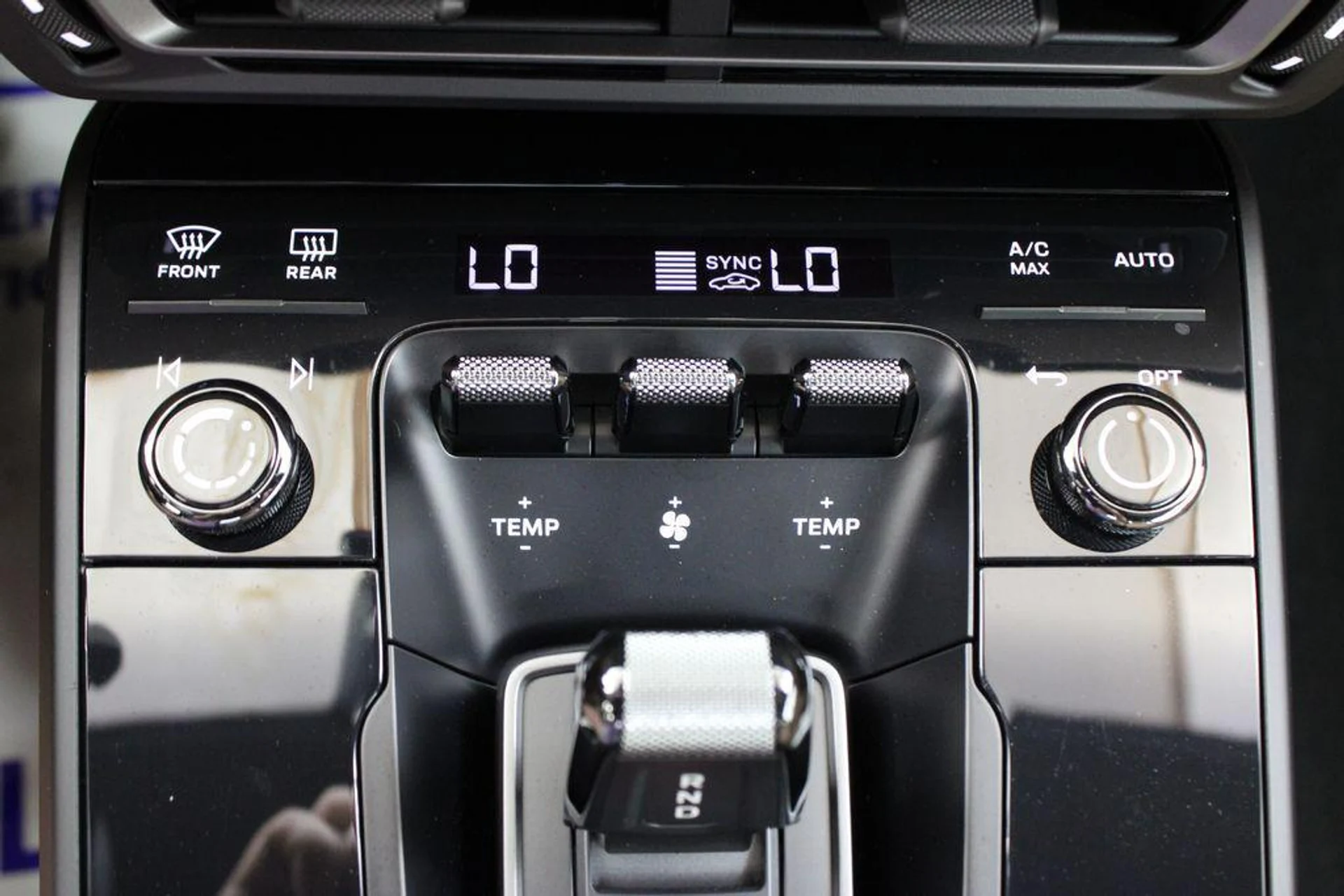 mph034_3170527081_Zy4_A_Pp_0z_QLQW_4j4_Ssmfvic98wg_ae514faebc