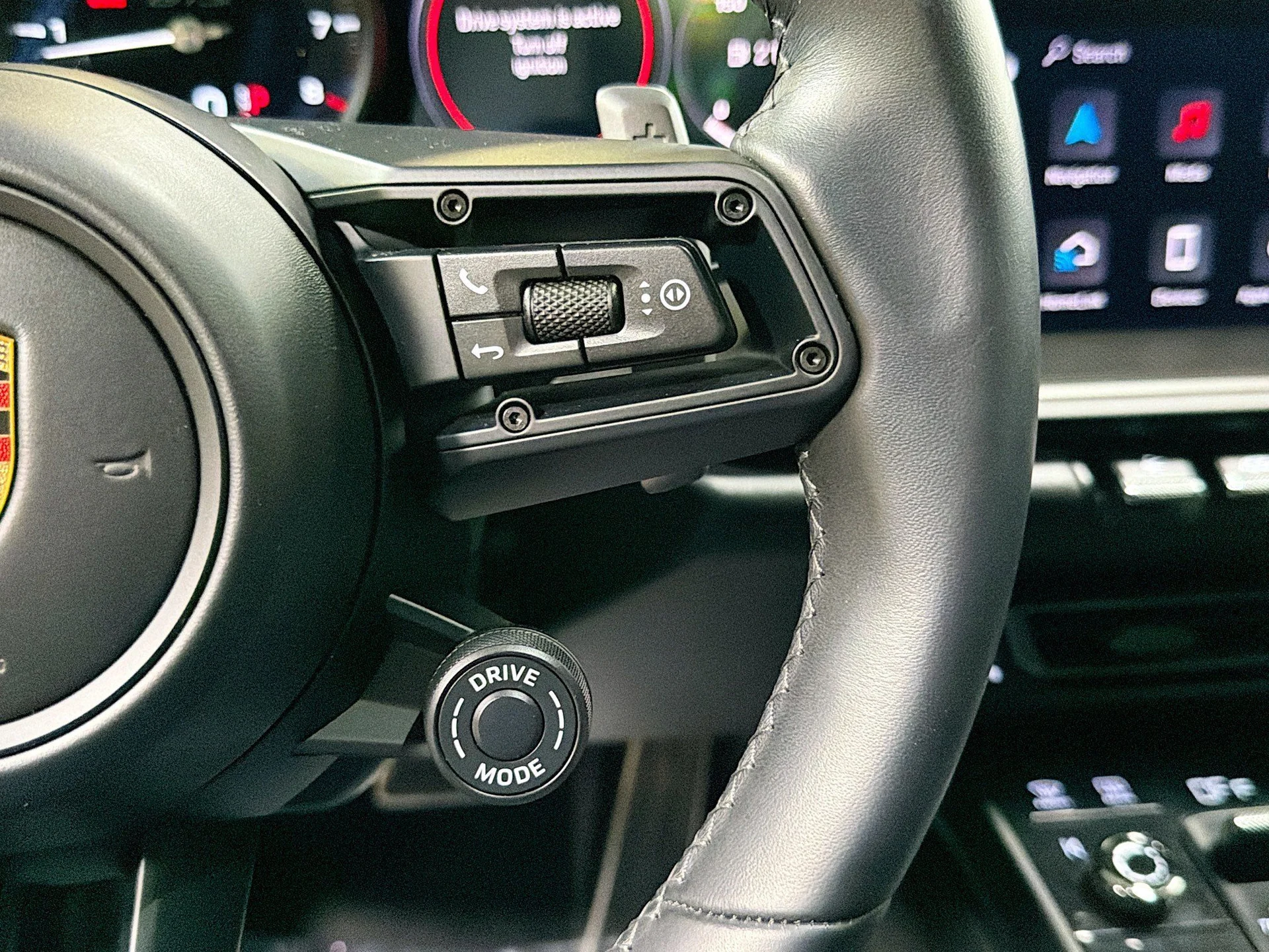 mph034_3173629017_c55ddfde696e2915fa0503544e634793_0449020891