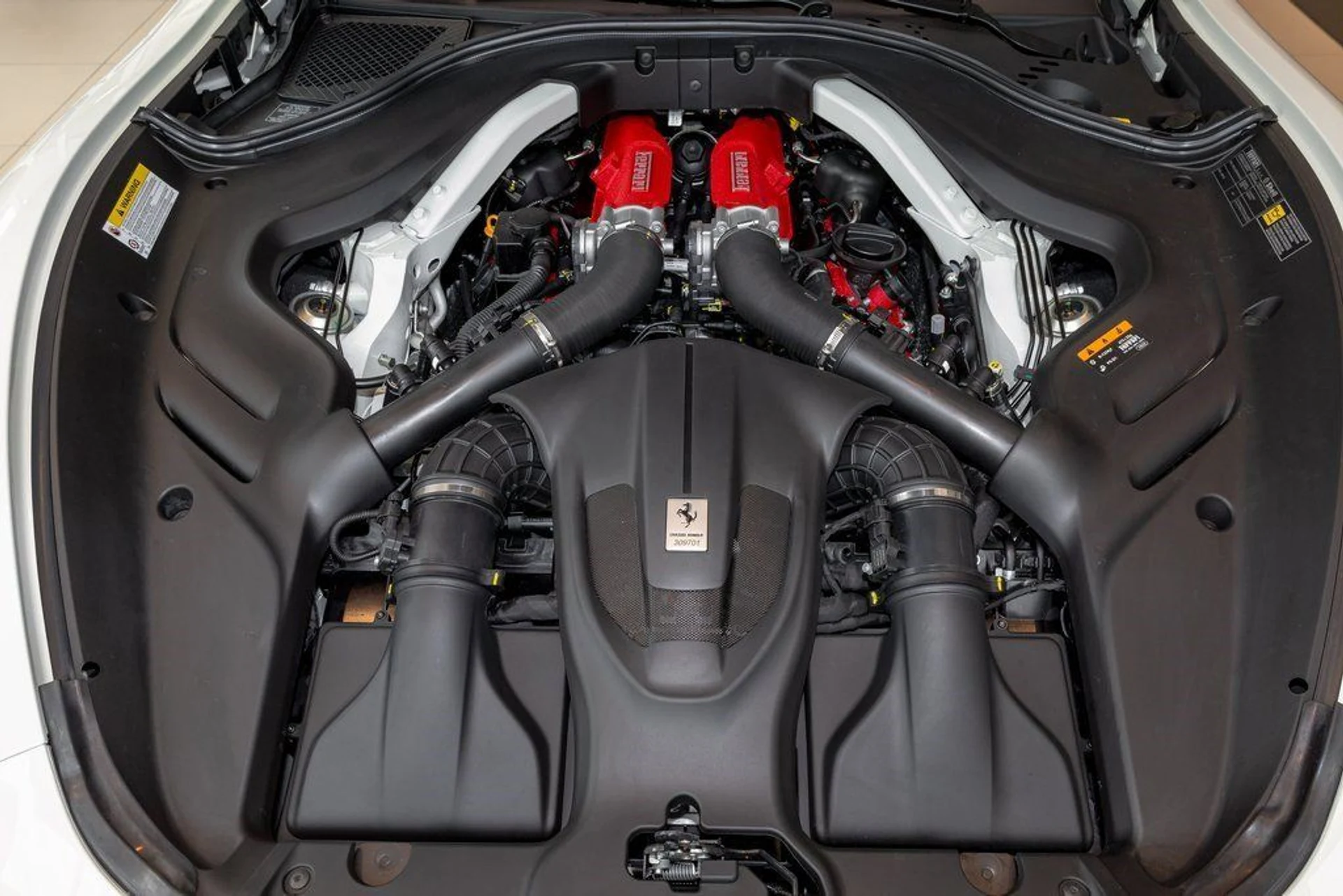 mph034_318967284_83d175ae5fc054a8e1d31ed72745aeac_0a29a5e558