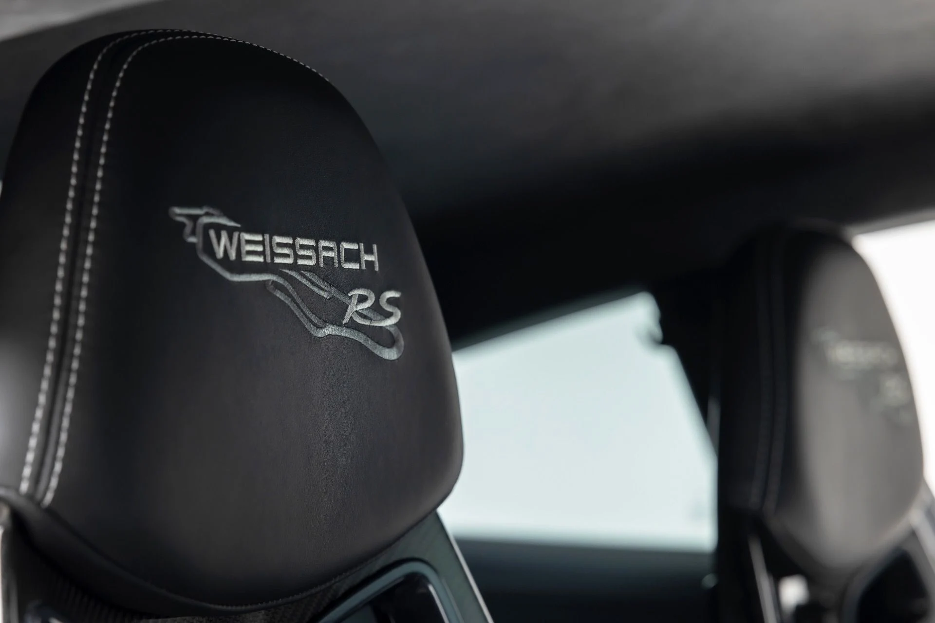 mph034_3195395903_11865_p35_l_b14b7cb81f