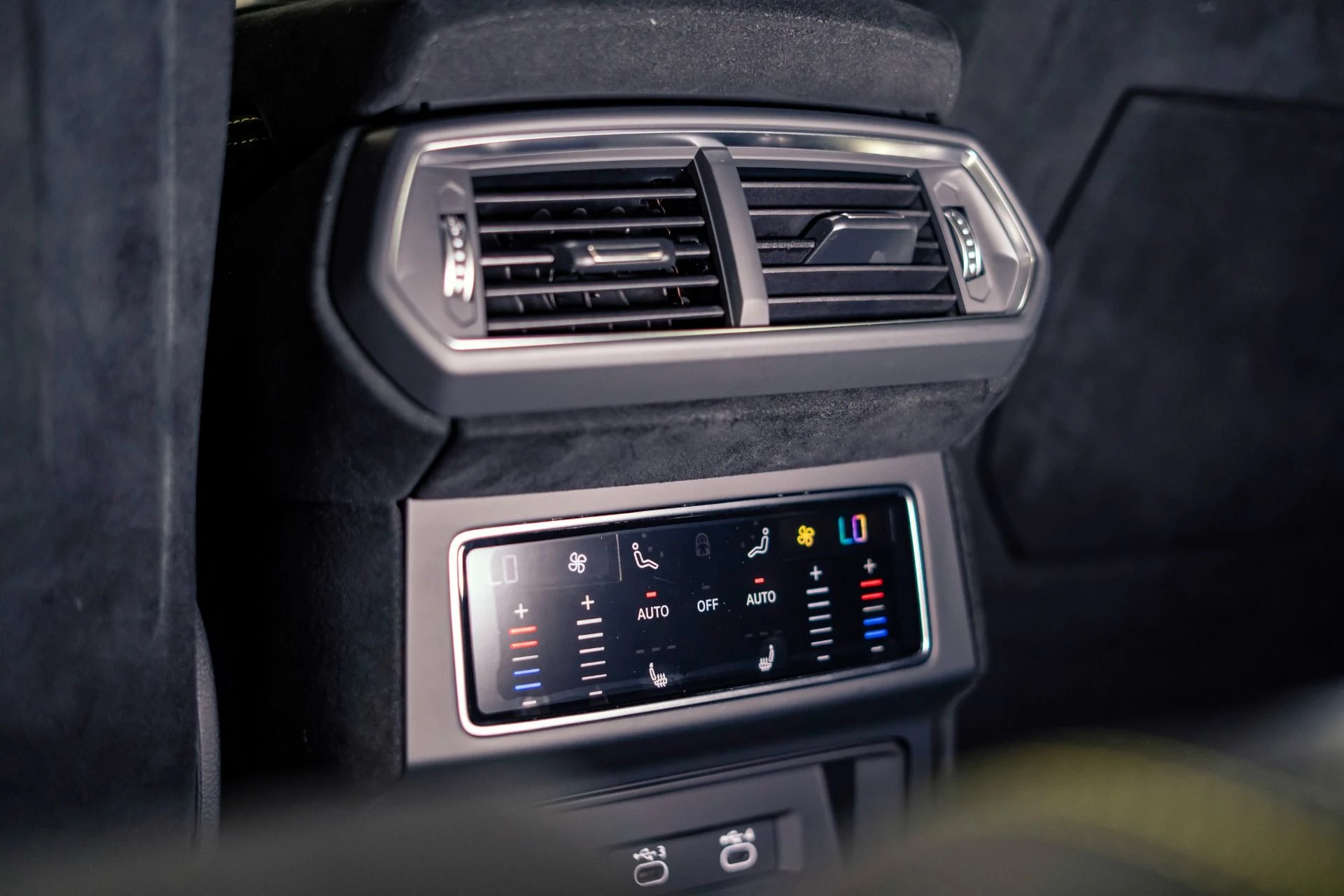 mph034_3199146485_Used_2023_Lamborghini_Urus_Performante_1780414144_512a179044