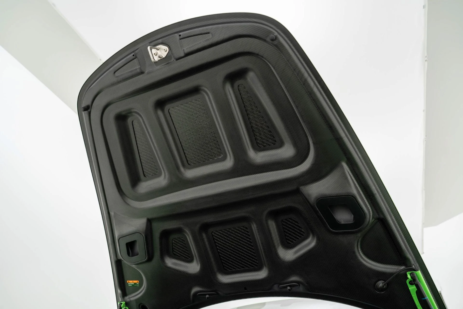 mph034_3199547079_Used_2019_Porsche_911_GT_3_RS_1774471169_8e08cfb9a5