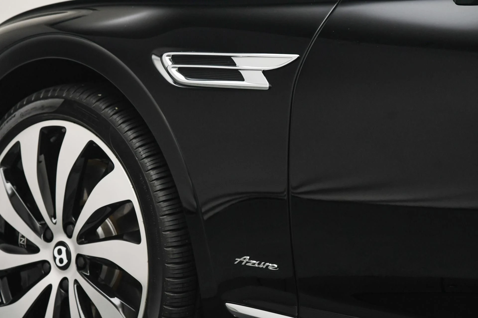 mph034_3209984969_Used_2023_Bentley_Flying_Spur_Azure_1755332925_90c74508ea