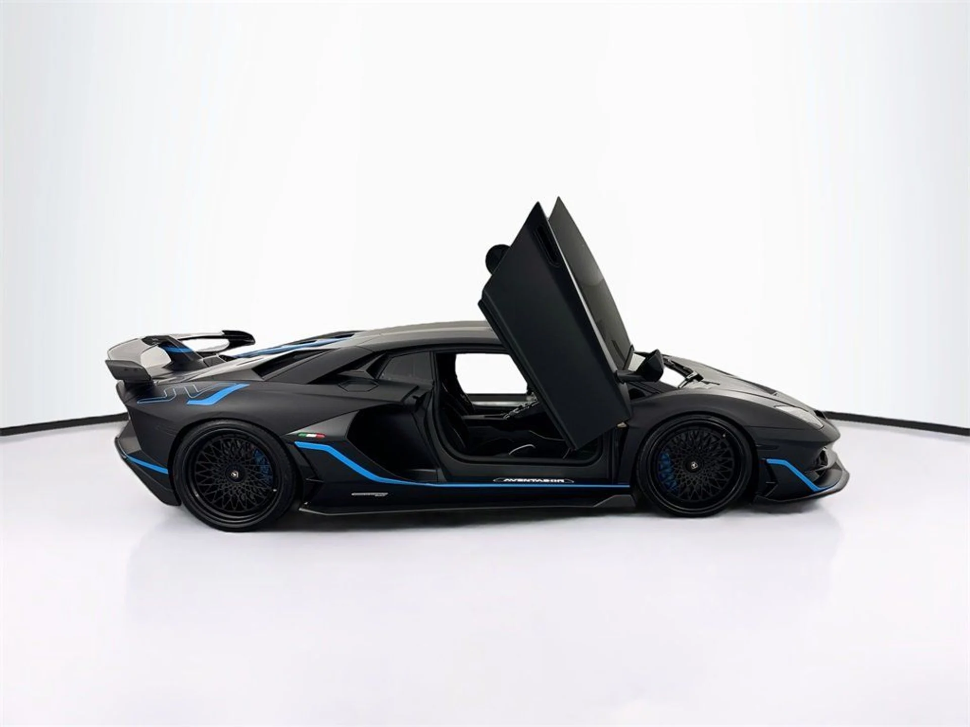 mph034_3224355198_781f3eb58926417f47b78219649932fe_5baf2d8071