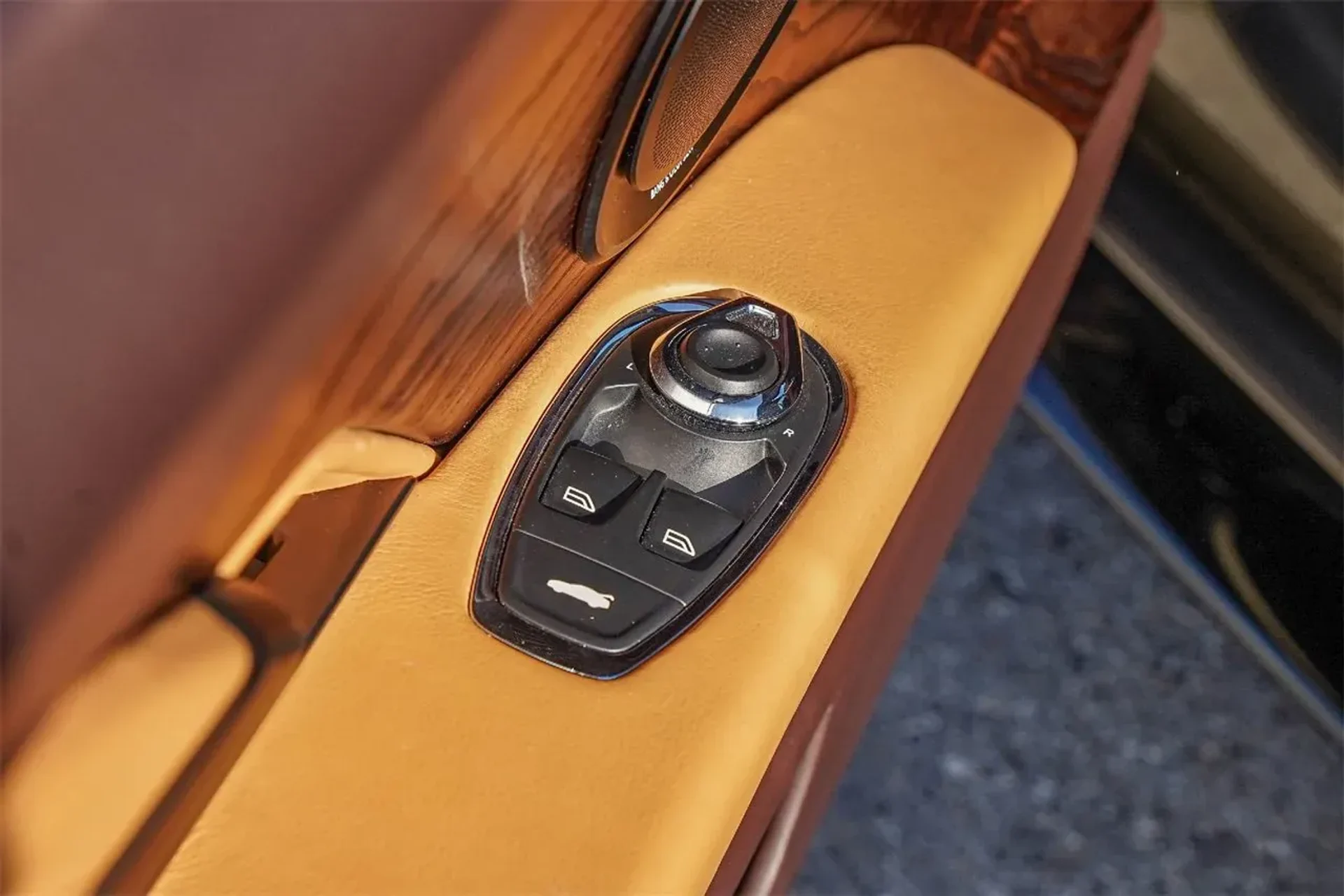 mph034_3225244597_d957dd3bd9574de1b6375d772b4287ff_2a94fdc7f5