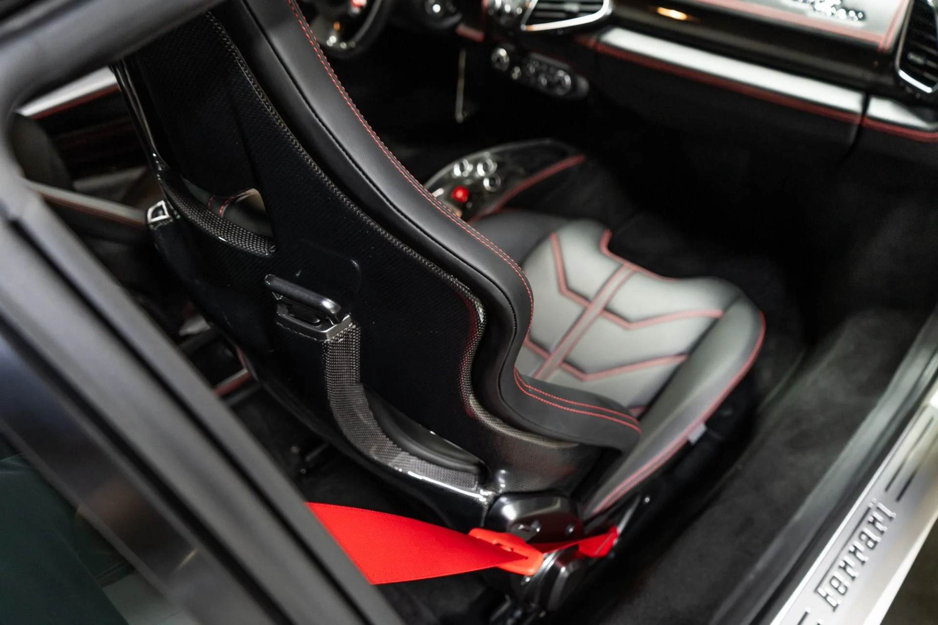 mph034_3229404958_Used_2015_Ferrari_458_Italia_1757709675_0b729f11af