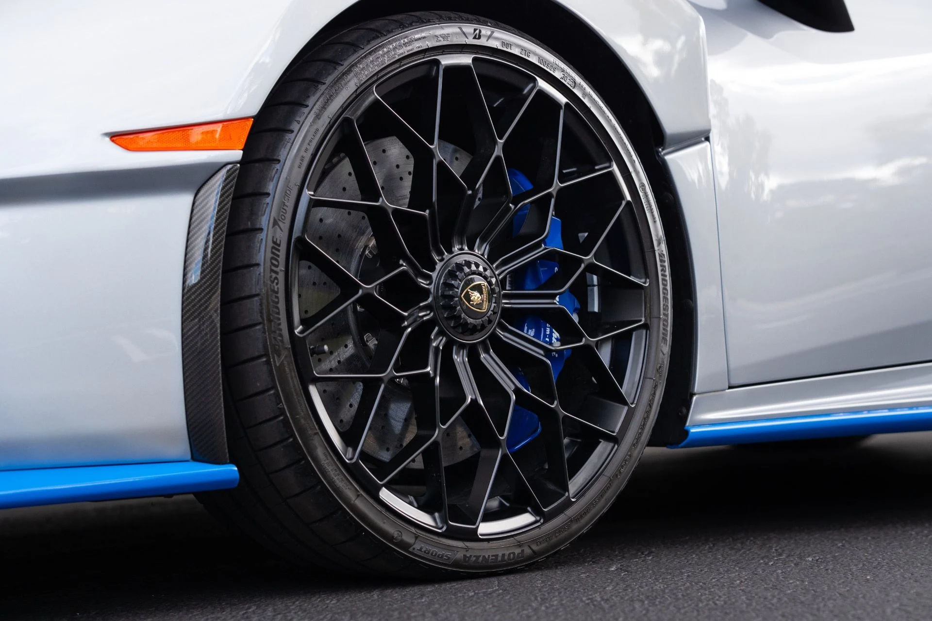 mph034_3240789045_Used_2023_Lamborghini_Huracan_STO_1770160431_ac02c9443f