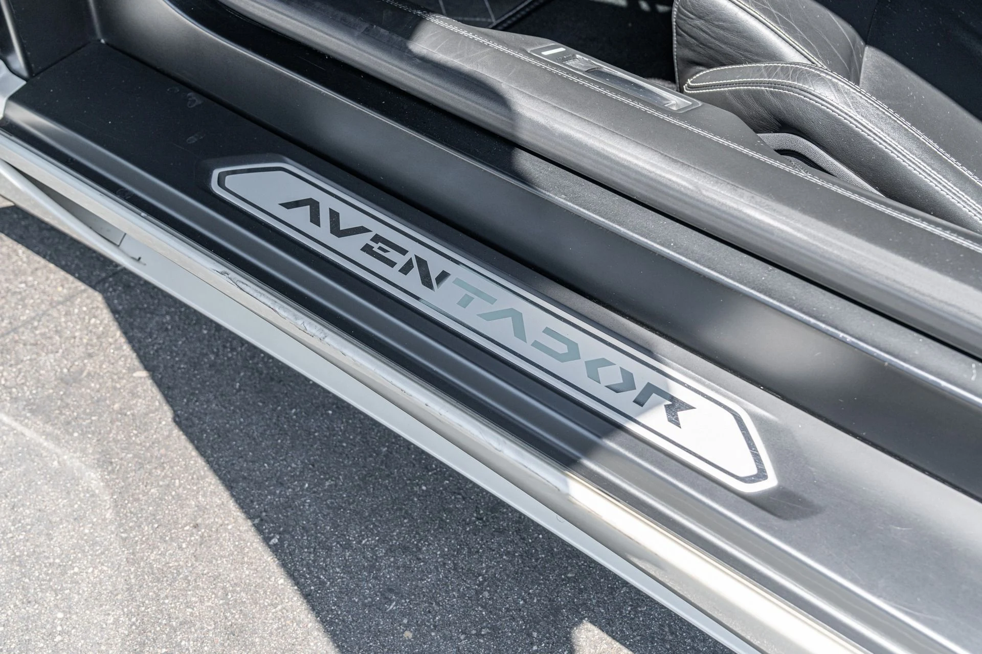 mph034_3248244625_Used_2013_Lamborghini_Aventador_LP_700_4_1753157589_27ab23aec8