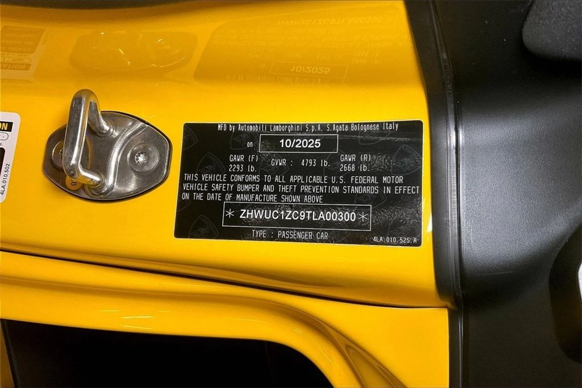 mph034_3248459266_c8a74ff154788c3b44625f61aec80237x_9a63bb23b4