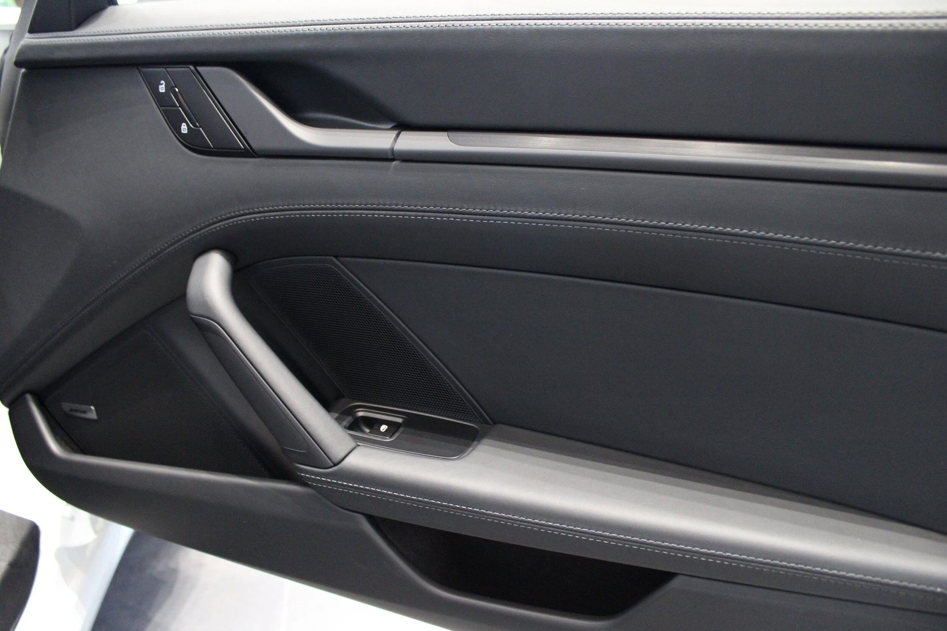 mph034_3254889343_d2228f746256248b5c8bf4baef386195x_7f330caf8a