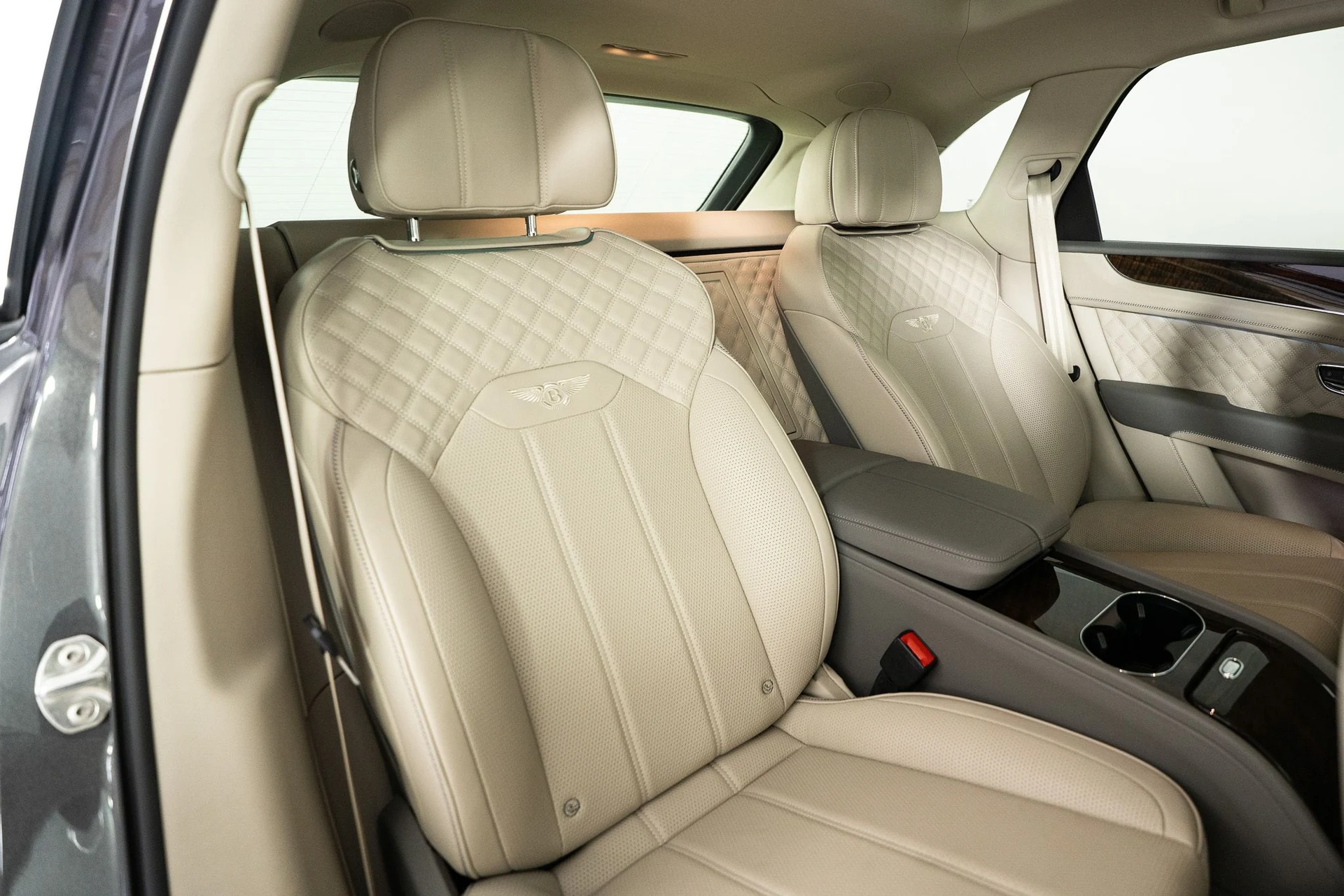 mph034_3255592611_4ae592e3_0cf5_4aaf_b35e_9948e5a48d0f_240d68b3f5