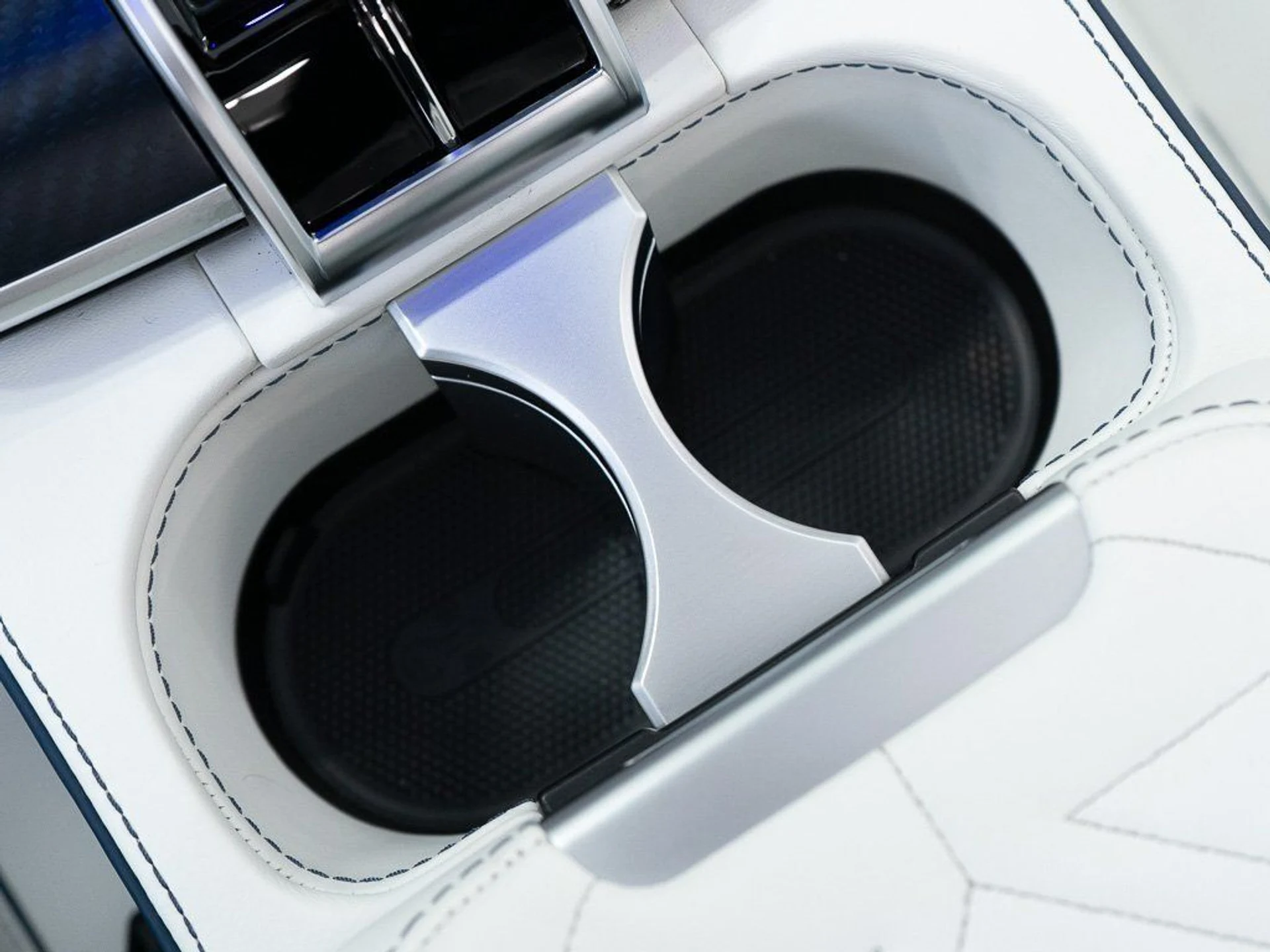 mph034_3258137070_ee1662f1df9ff5d9196123373276fffb_3f75c78a9d