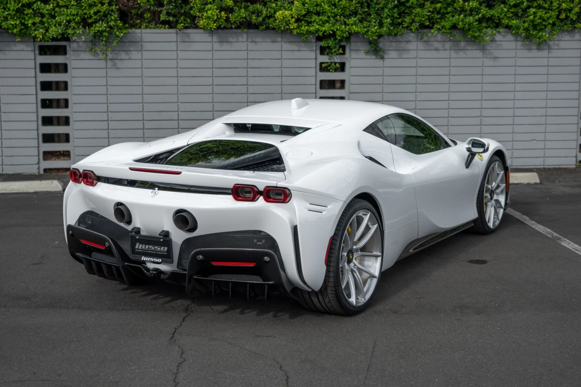 mph034_328456731_Used_2023_Ferrari_SF_90_Stradale_1760118033_3af32bf44a