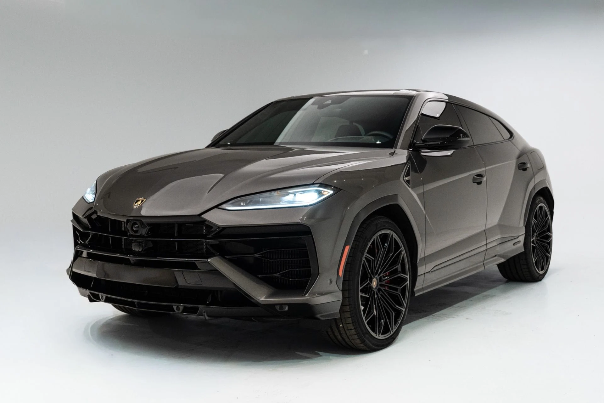 mph034_3286298065_Used_2025_Lamborghini_Urus_SE_1792099584_344eee55e4