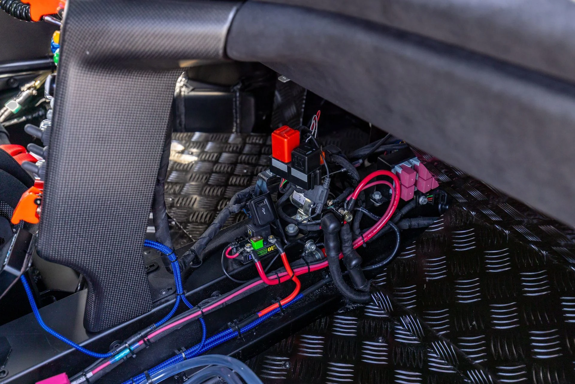 mph034_3289037309_eec72d3a81b54afb9b458fd478daa531_6a284b62b7