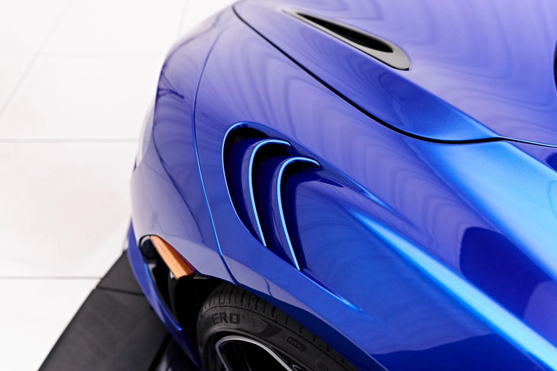 mph034_3292758560_Used_2024_Mc_Laren_750_S_1750817086_2f17df76db