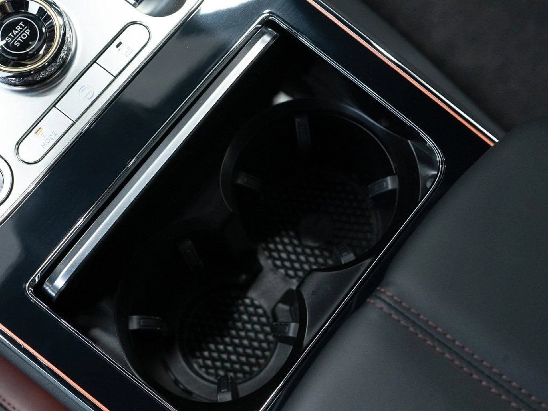 mph034_3295331499_6a6d037db88bc3a8611f471829311b51_fa500c124b