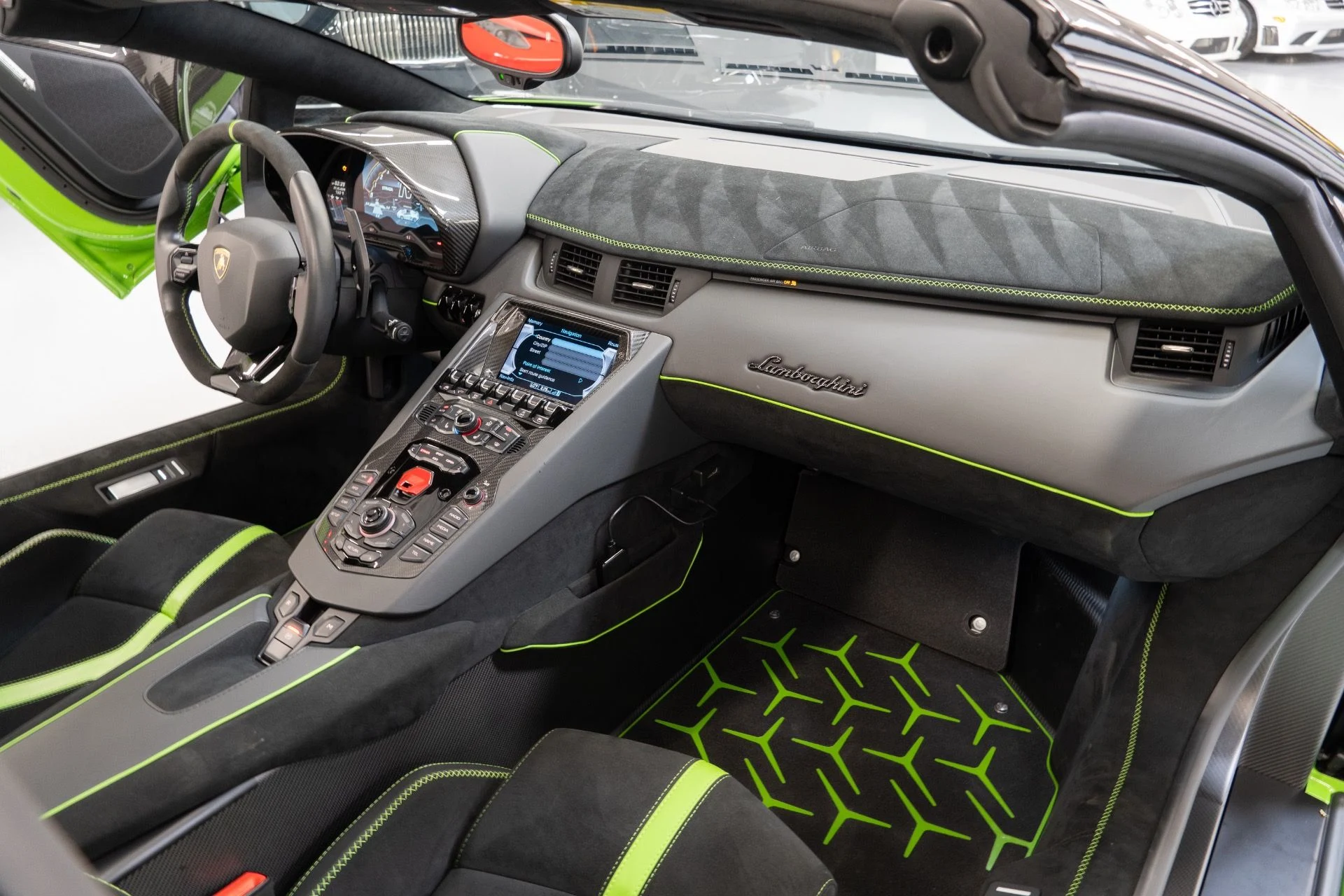 mph034_3301477842_Used_2021_Lamborghini_Aventador_LP_770_4_SVJ_1753475151_b0ebd32362