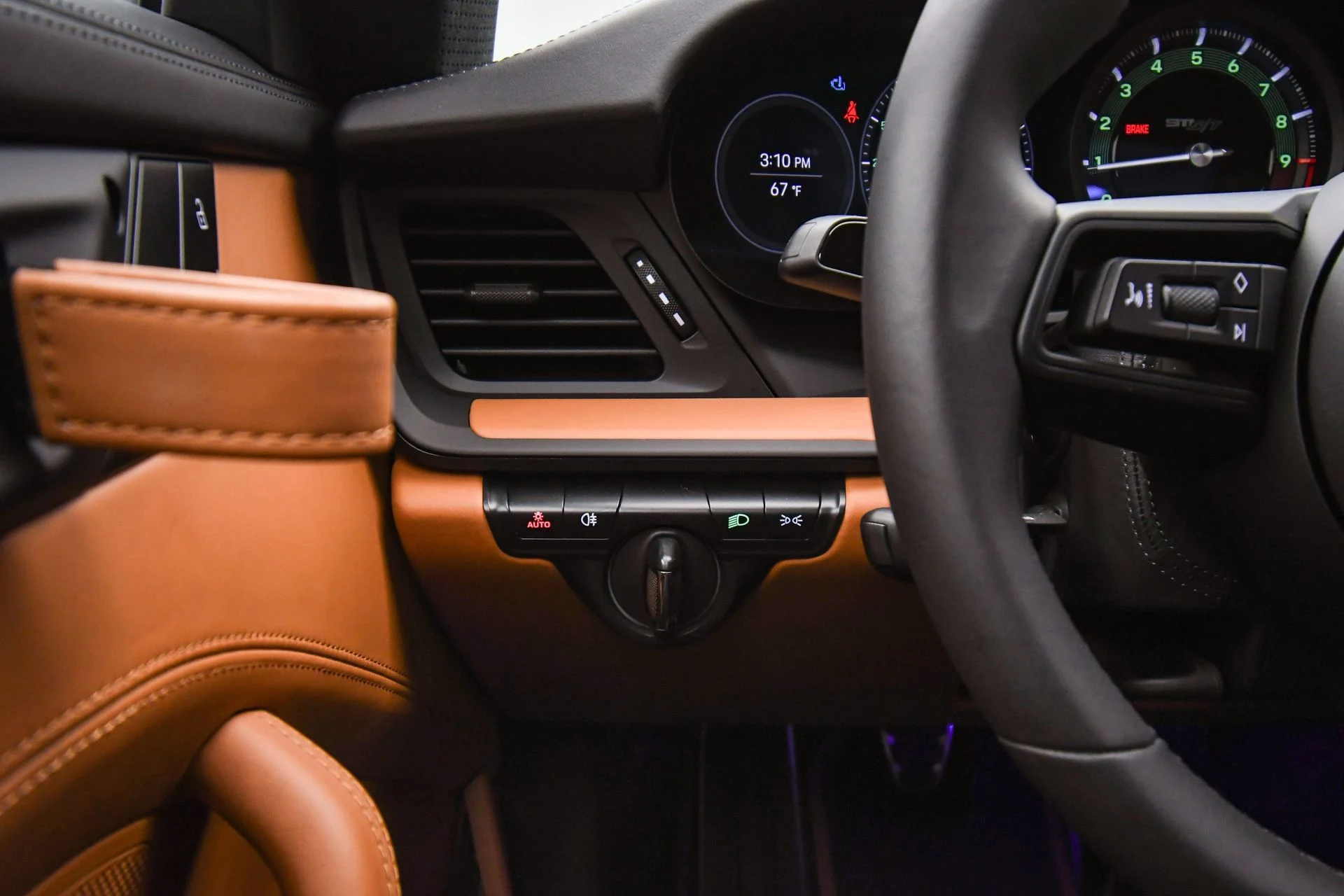 mph034_3302958650_ccc453b6bd174065a8e2c2e8627c68a0_4148da81dd