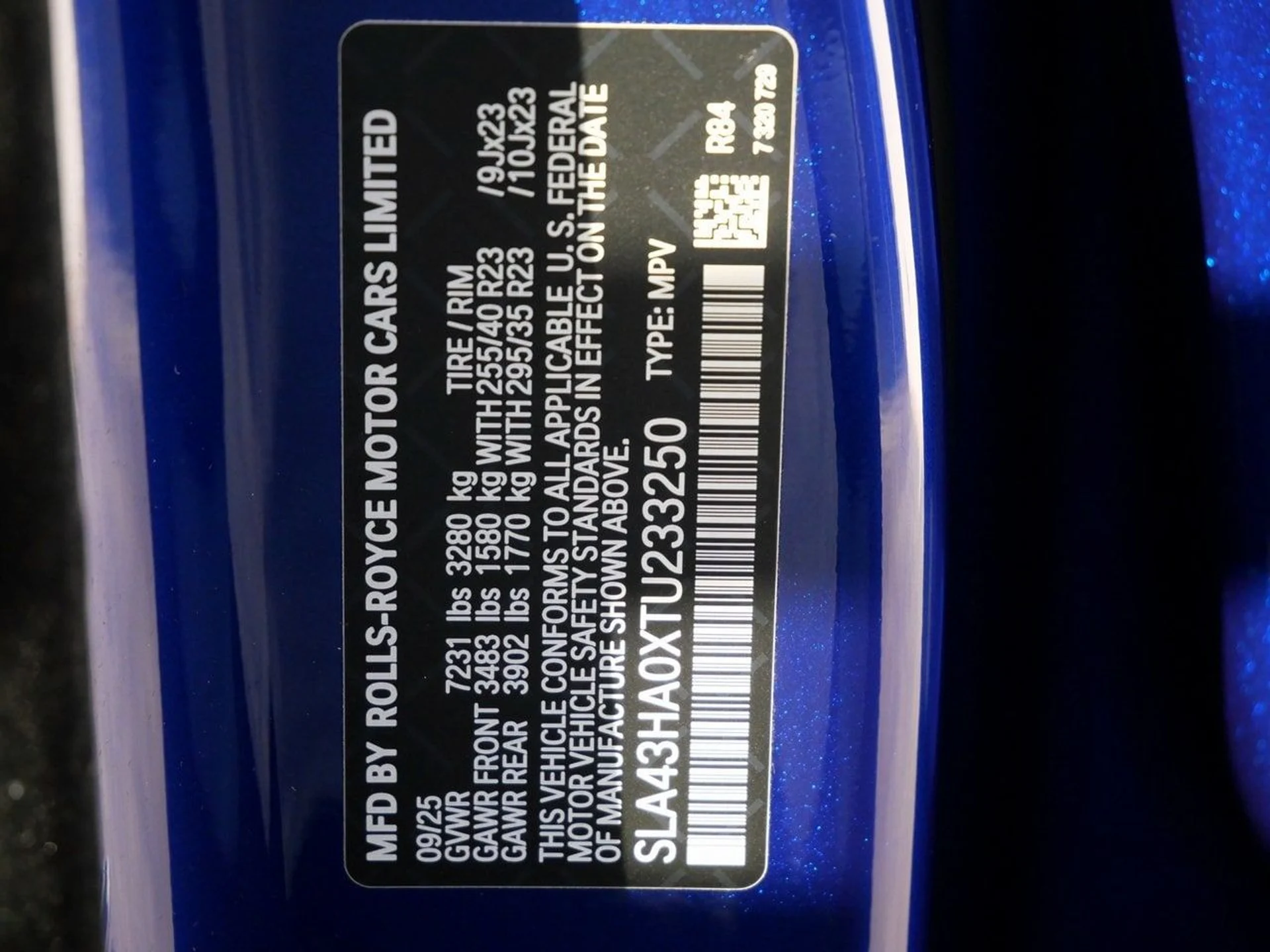 mph034_330529737_5e35f42d2e7e142a92562795fde1190ax_cdbf35b1fc