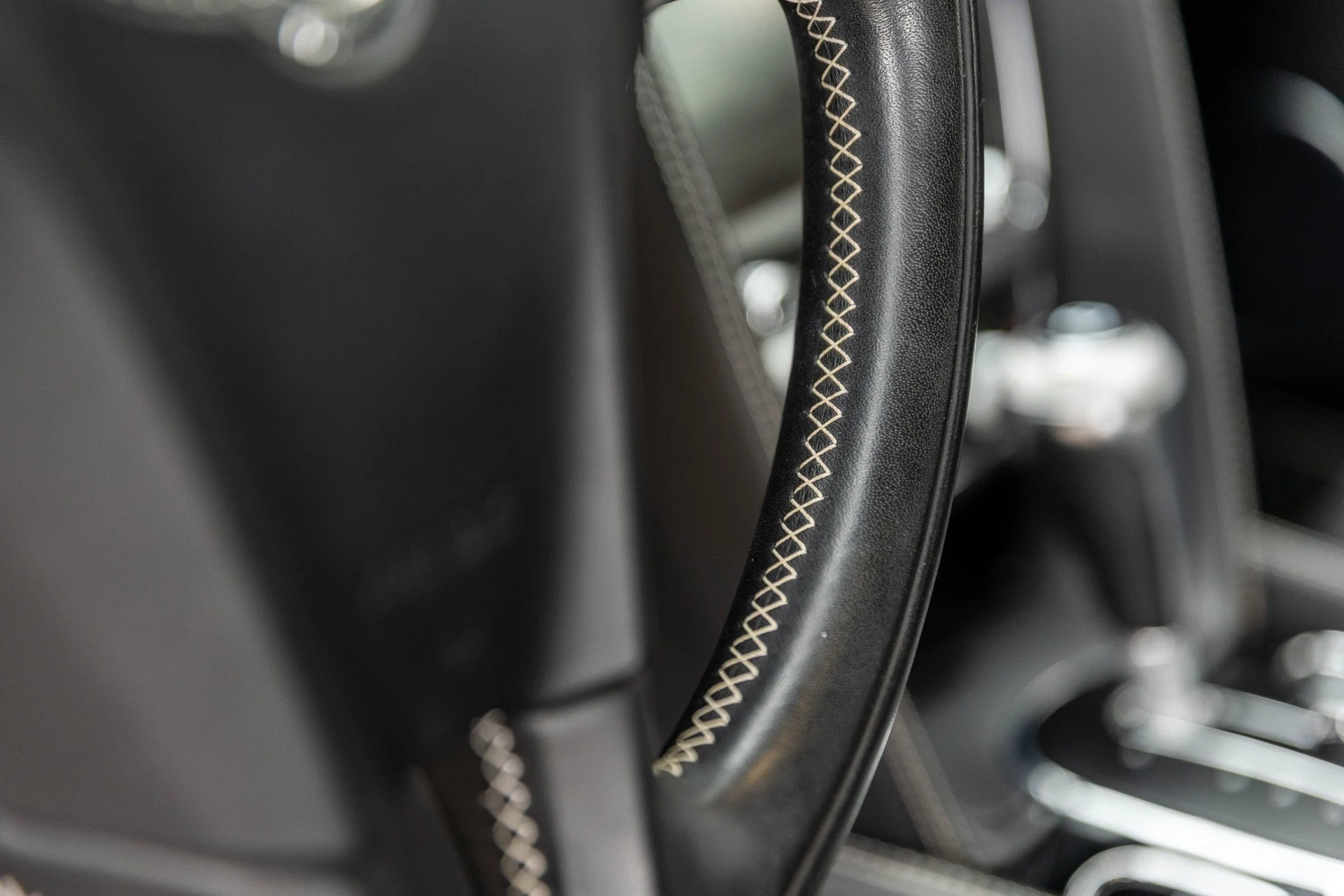 mph034_3310440766_Hi_Tech_Luxury_Imports_LLC_SCBFH_7_ZA_5_GC_055059_image_34_0392157b48