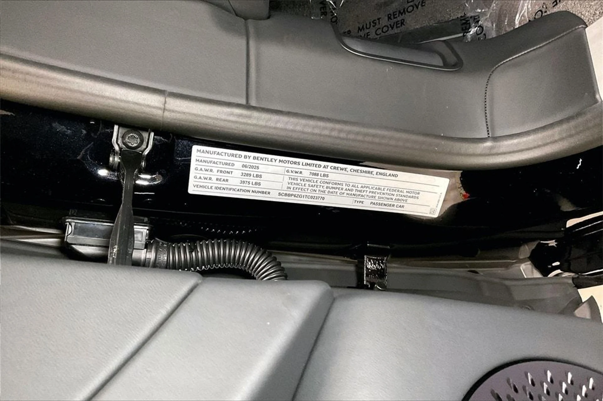 mph034_3312933063_c1f3a05fb0acb669fb414239e4e3f5d1x_6894f3fffe