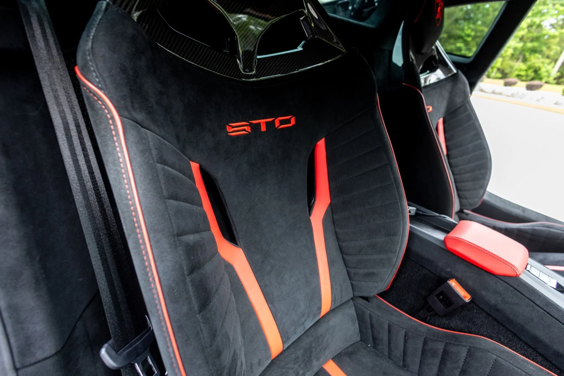 mph034_3321254042_Used_2021_Lamborghini_Huracan_STO_1781723231_62b51e54ac