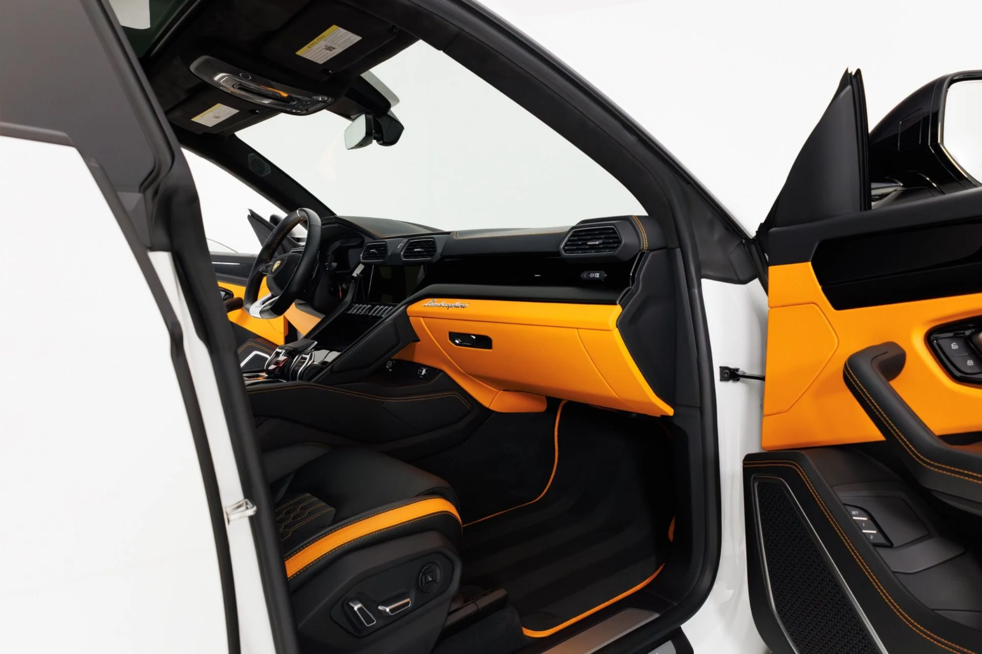 mph034_3321950036_Used_2024_Lamborghini_Urus_S_1775674860_50d7593e0c