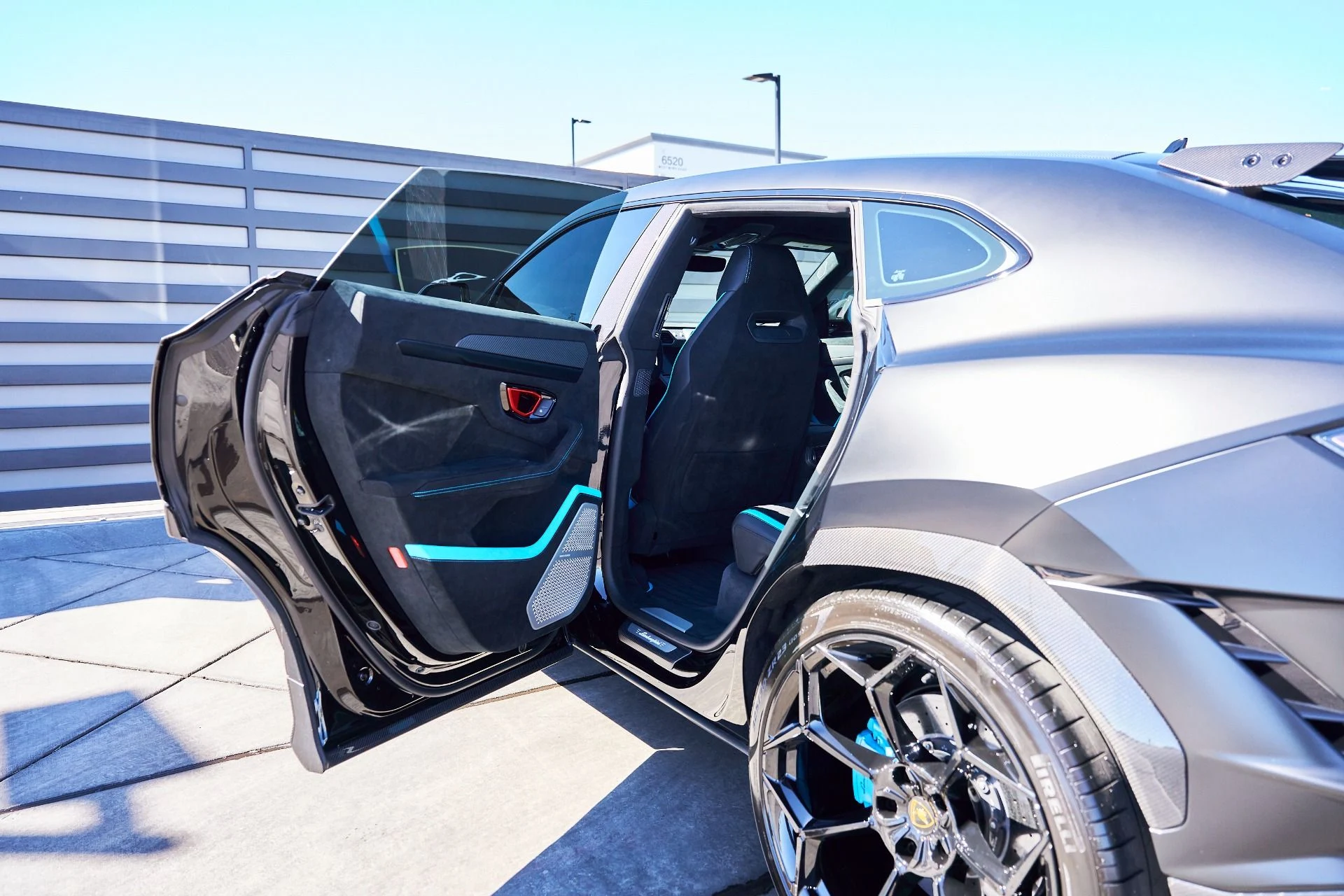 mph034_3330783414_Used_2024_Lamborghini_Urus_Performante_1773367120_bca777eb2b