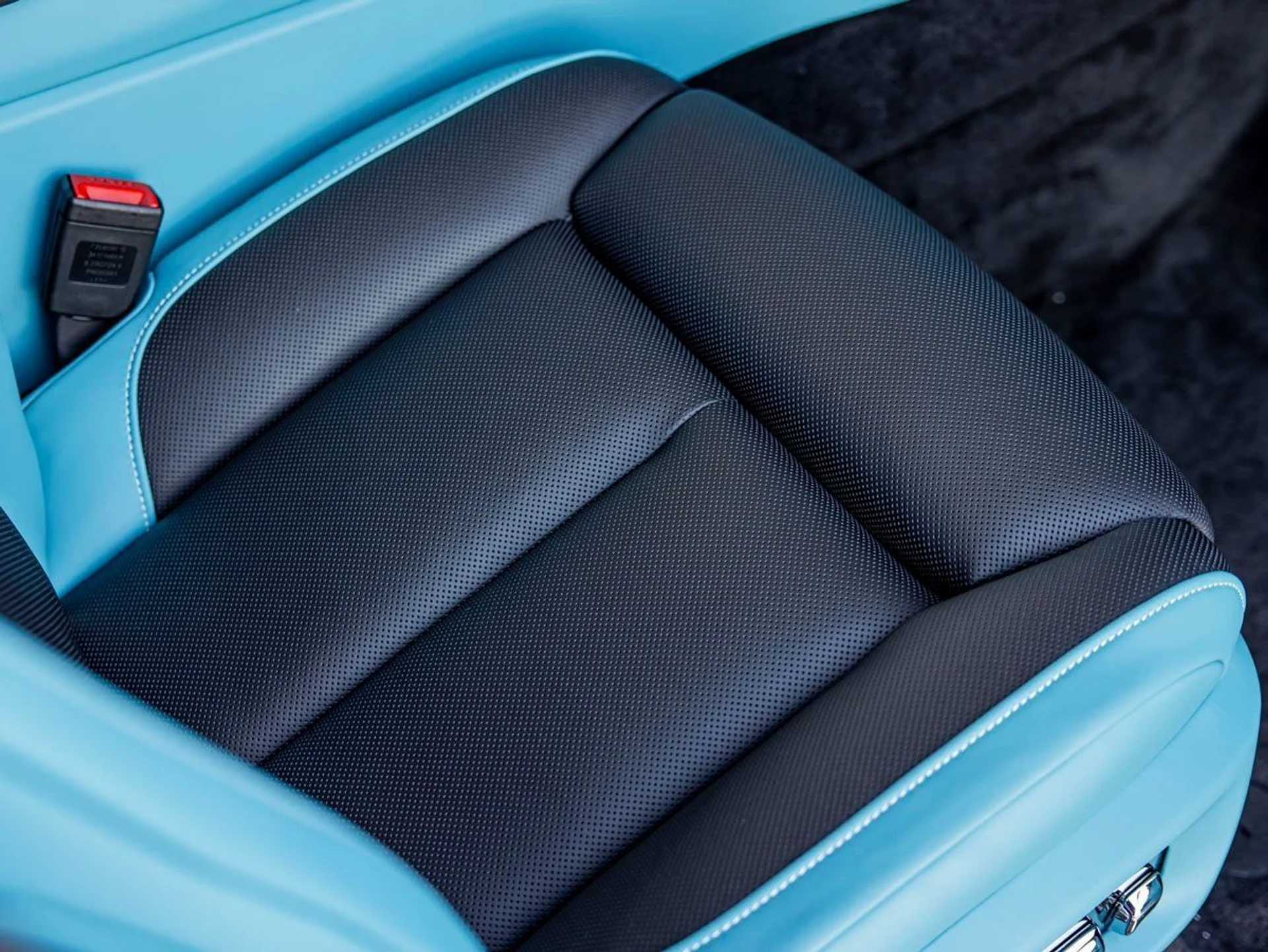 mph034_3339386832_35_6099806760