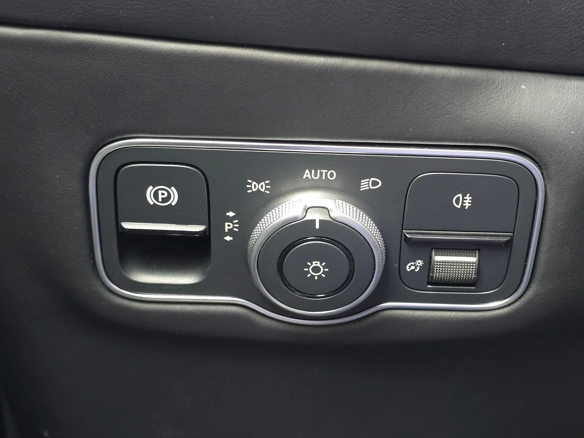 mph034_3341370944_3418553057cadef60477bfc88939bc71x_ecc41d767e