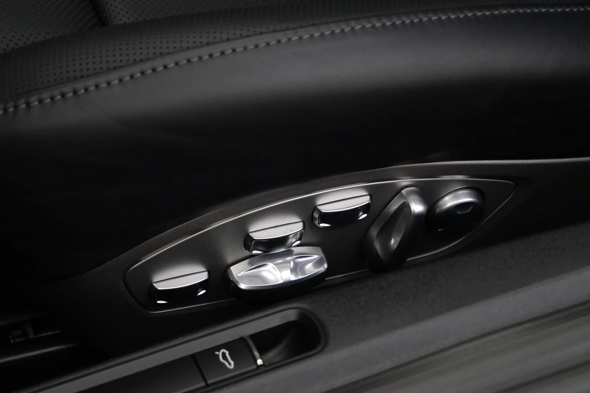 mph034_3348692335_Used_2016_Porsche_911_Targa_4_GTS_18_Way_Adaptive_Sports_Seats_Premium_Package_Plus_1775676729_61c2db6388