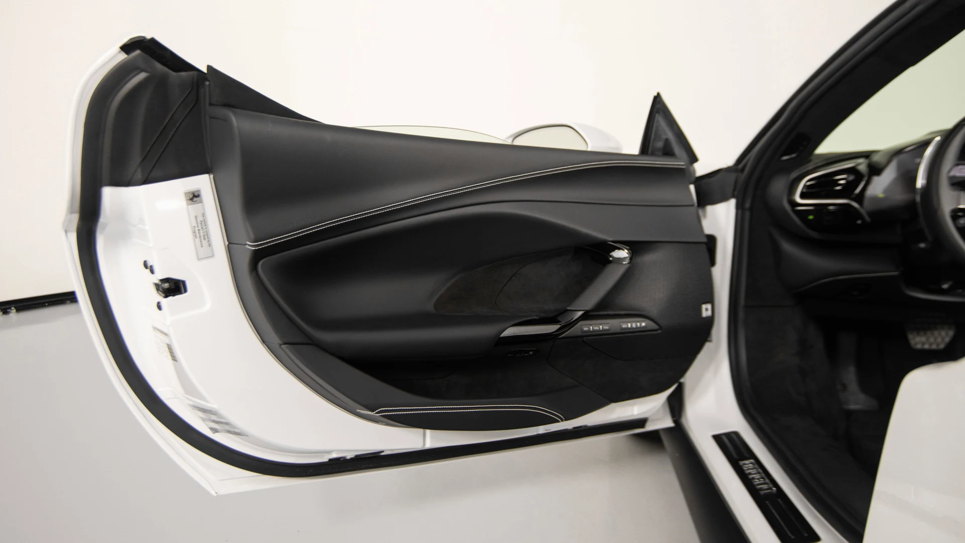 mph034_3361160385_d035f0eb48e343a6be37966c7cf775ea_616f7203d4