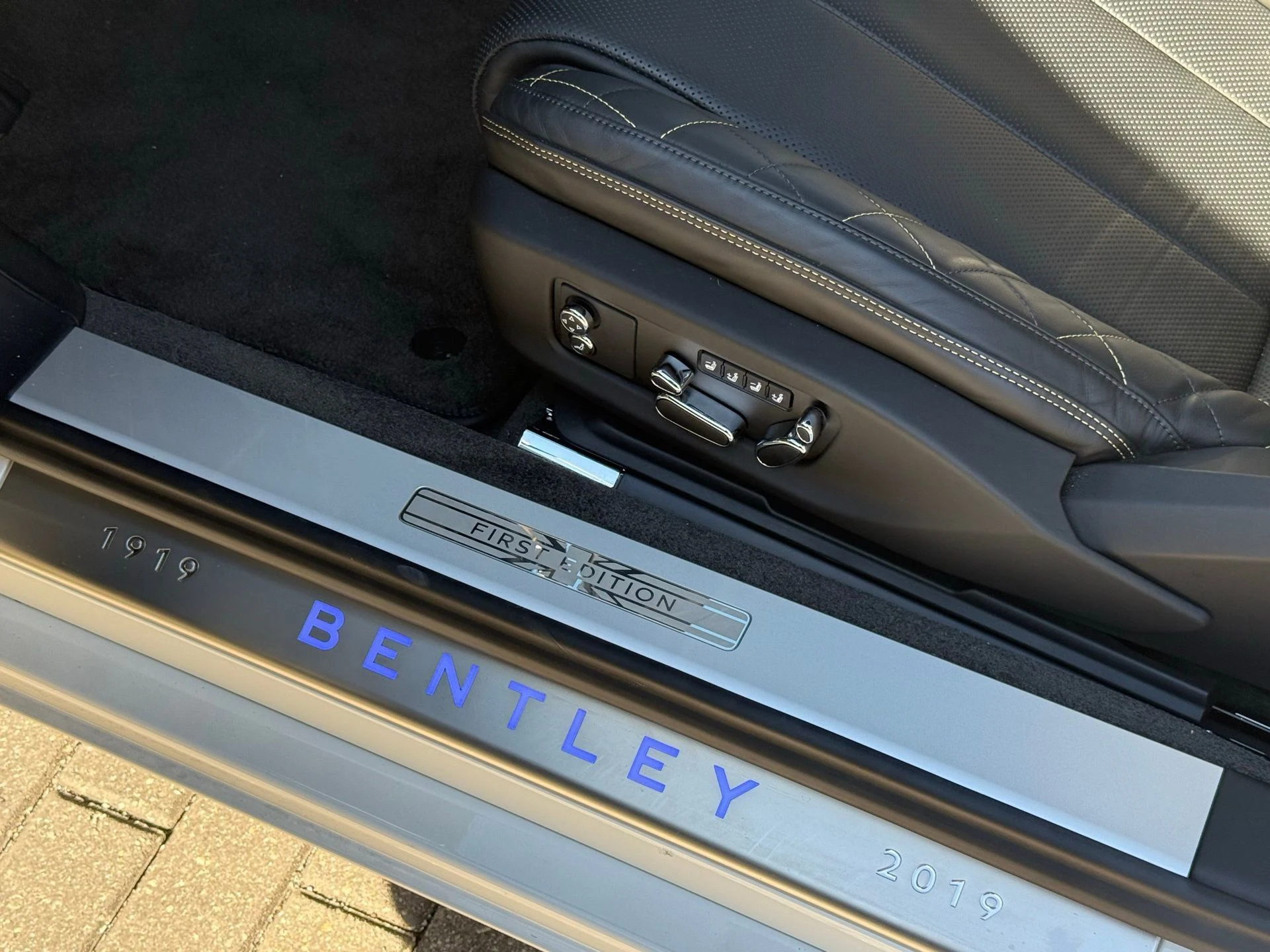 mph034_3364252961_2853d02e83504a9988c0cf9ffd6bd82a_61898361f2