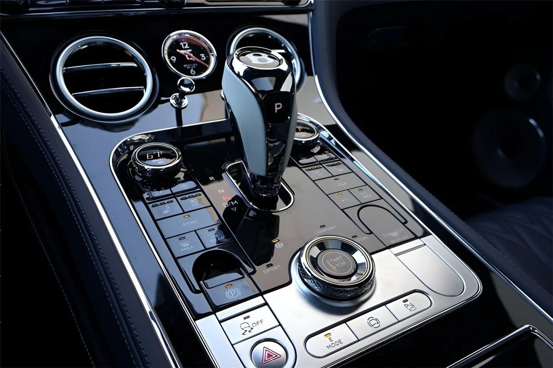 mph034_3364383460_35_bc4eafd471